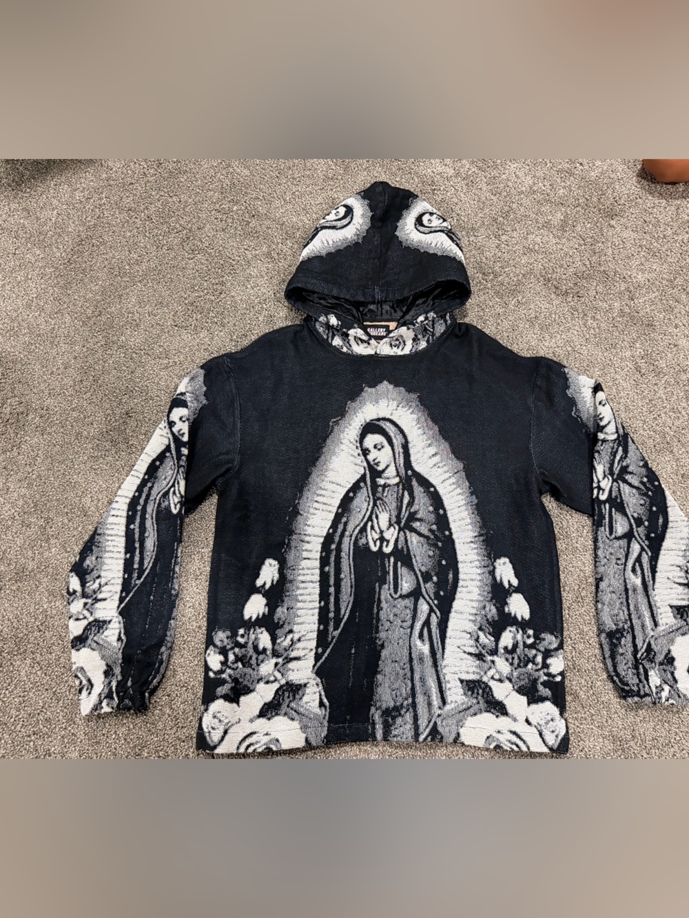 Tapestry Hoodie.New without tags